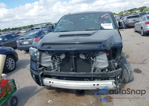 2018 Toyota Tundra Sr5 5.7L V8 z USA, uszkodzony, nr VIN 5TFDW5F12JX720521